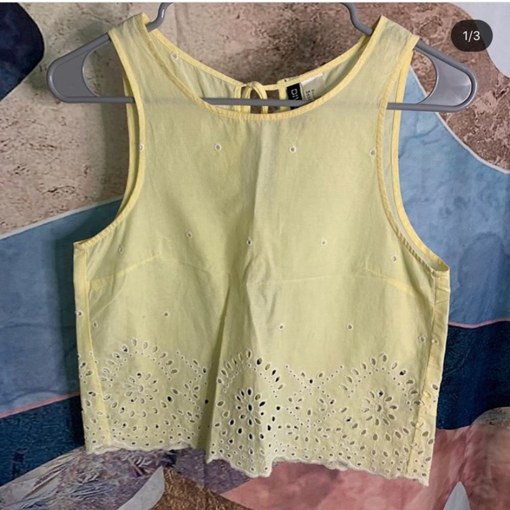 Dainty yellow shirt